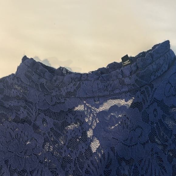 Navy lace top with bell sleeves - Picture 3 of 5